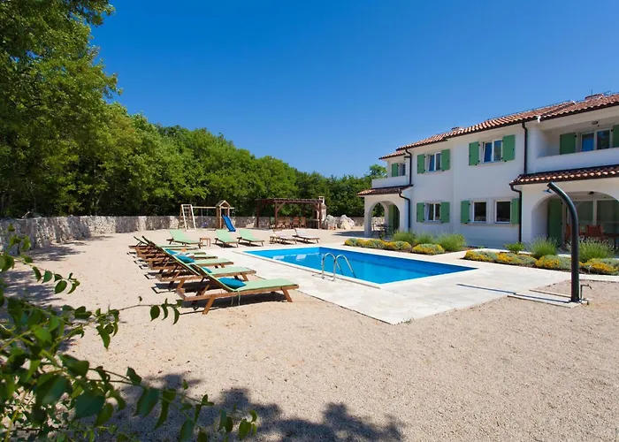 Case de vacanță Luxurioese Mit Pool Inmitten Der By Interhome Kras