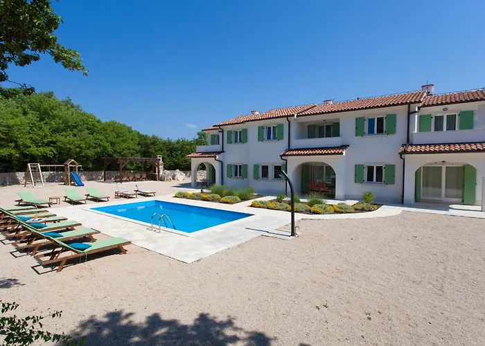 Case de vacanță Luxurioese Mit Pool Inmitten Der By Interhome Kras