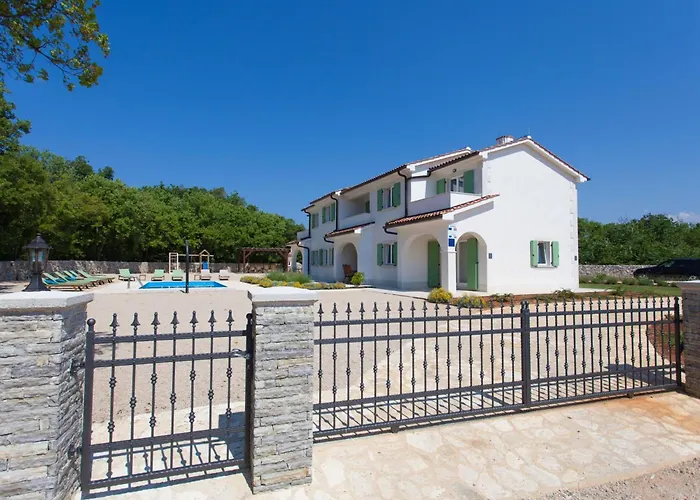 Luxurioese Mit Pool Inmitten Der By Interhome *