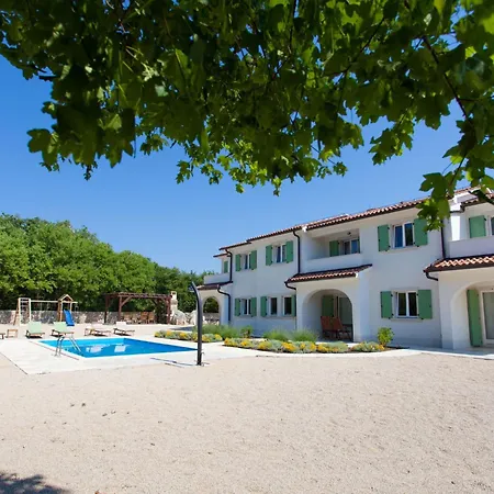 Luxurioese Mit Pool Inmitten Der By Interhome *